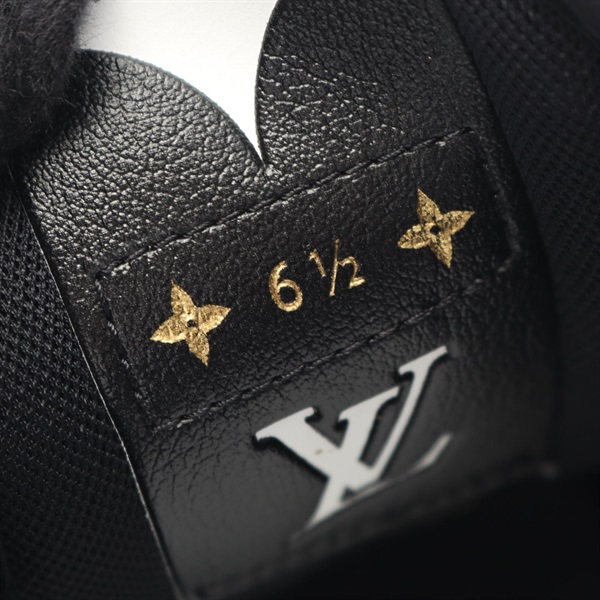 ルイ・ヴィトン LOUIS VUITTON チャーリーライン スニーカー 靴 フェイクレザー メンズ ブラック系 1AANI9 【中古】 ルイ・ヴィトン(LOUIS VUITTON)ルイ・ヴィトン チャーリーライン