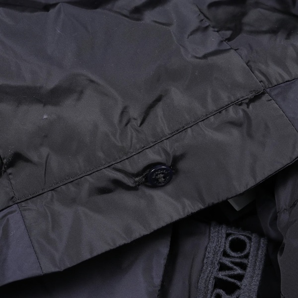 モンクレール(MONCLER)モンクレール LOTY ナイロンジャケット 衣料品