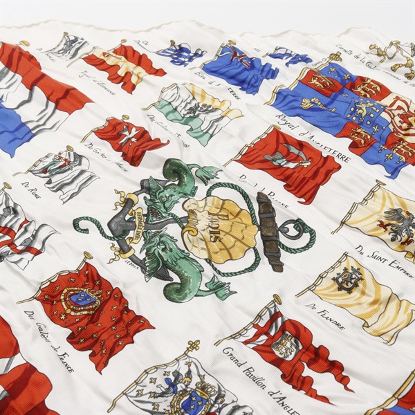 エルメス(HERMES)エルメス プチカレ カレ45 PAVOIS スカーフ 衣料品