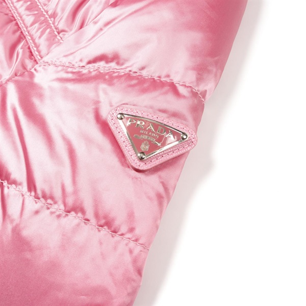 プラダ(PRADA)プラダ トライアングルロゴ ダウンジャケット 衣料品