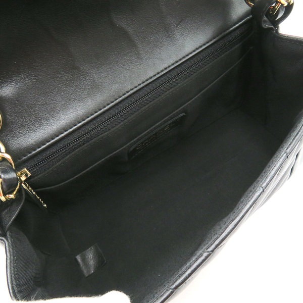 シャネル(CHANEL)シャネル シェブロン Vステッチ チェーンショルダー