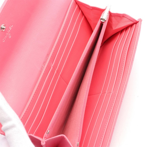 シャネル(CHANEL)シャネル マトラッセ 二つ折り長財布 財布 レディース  