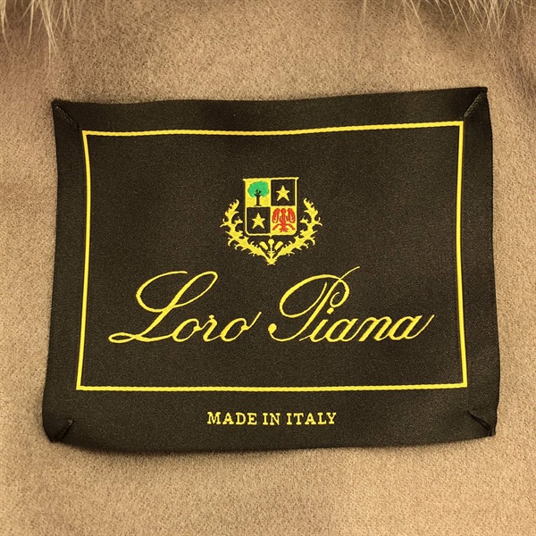 ロロピアーナ(Loro Piana)ロロピアーナ ダウンコート その他コート