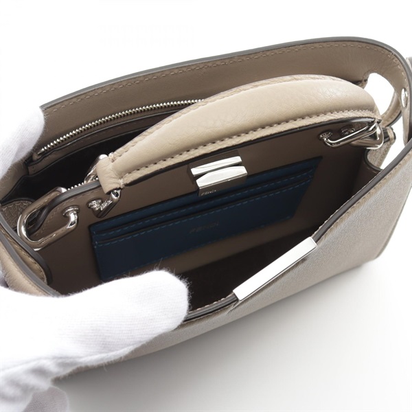 フェンディ(FENDI)フェンディ ピーカブー ISeeU アイシーユー エックス