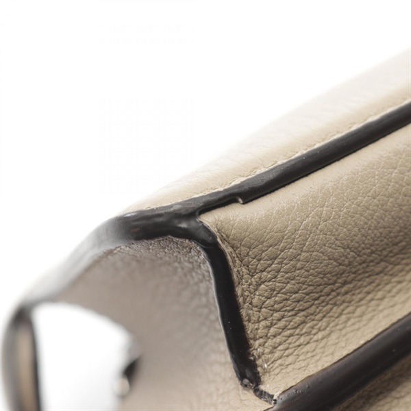 フェンディ(FENDI)フェンディ ピーカブー ISeeU アイシーユー エックス