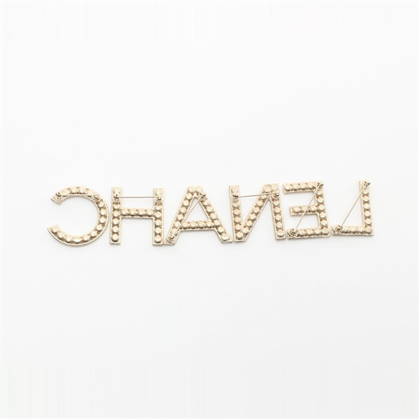 CHANEL正規品7cm アルファベット、ブローチ付属品付き シャネル(CHANEL)シャネル ロゴ アルファベット ブローチ アクセサリー