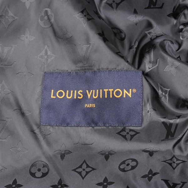 良品▼2016年製　ルイヴィトン　ラインデザイン　レザーパッチ・ロゴボタン付　デニムパンツ　インディゴ FR40/USA30 SL 正規品 フランス製 Louis Vuitton Japan on X