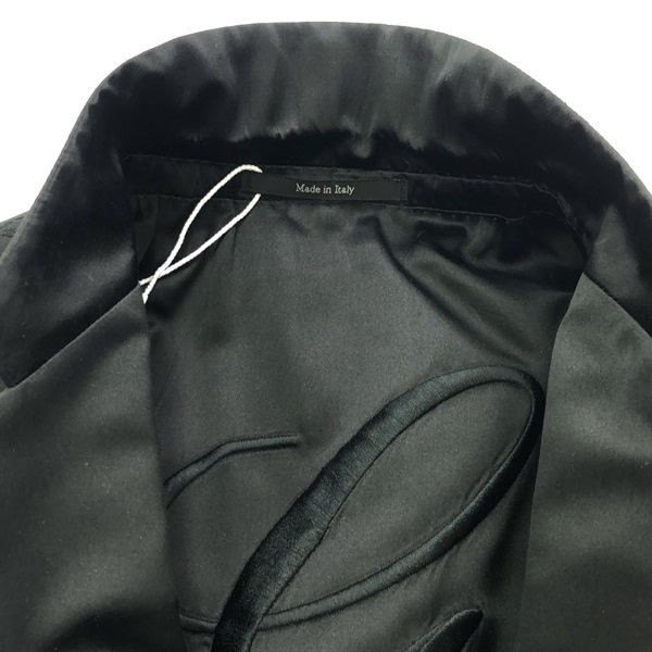 大幅再値下げ GUCCI テーラードジャケット ブラック 国内発送☆GUCCI】ラベル付き ロゴ ベルベット ジャケット 黒 (GUCCI