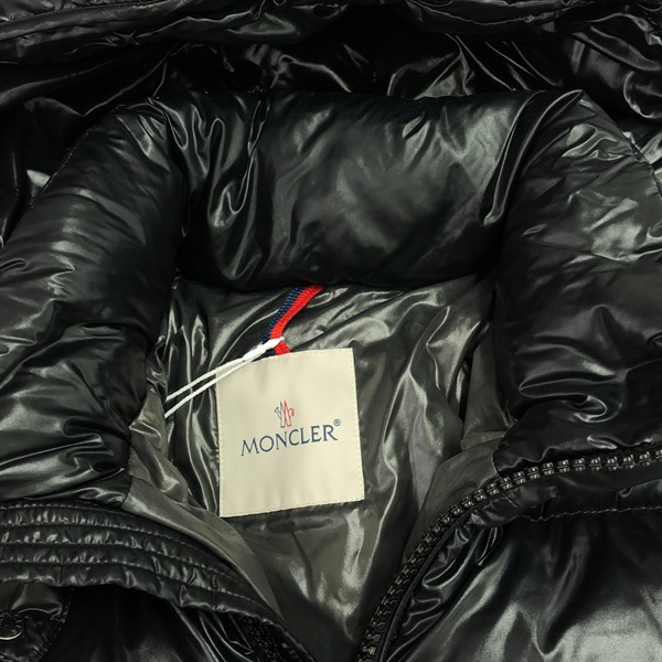 モンクレール(MONCLER)モンクレール ダウンジャケット ダウン