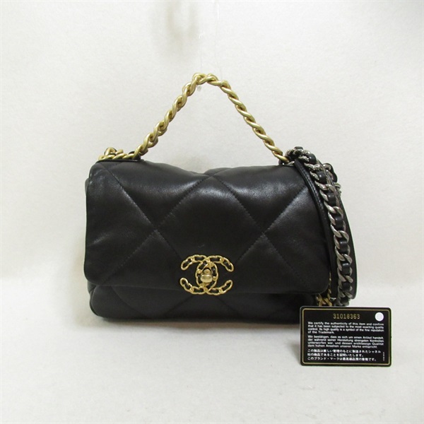 シャネル Chanel 19 handbag, Shiny lambskin, gold-tone, silver-tone