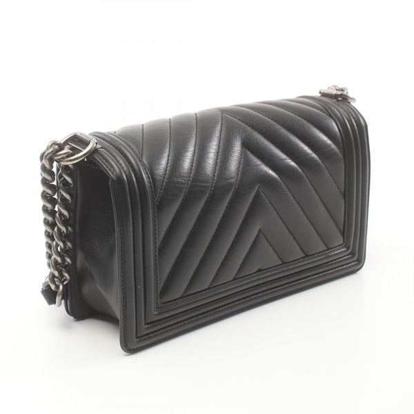 シャネル(CHANEL)シャネル ボーイシャネル Vステッチ ショルダーバッグ
