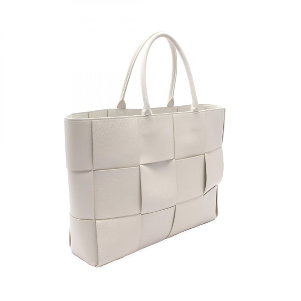 トートバッグ　ボッテガヴェネタ ボッテガ・ヴェネタが「カバ」シリーズの新作を発売、取り外し