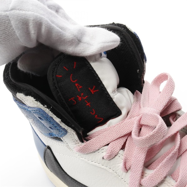 ナイキ(NIKE)ナイキ NIKE × FRAGMENT TRAVIS SCOTT Air Jordan 1 Retro