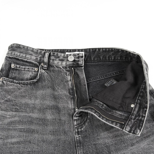 バレンシアガ(BALENCIAGA)バレンシアガ デストロイバギーロークロッチ