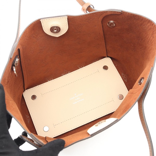 ルイ・ヴィトン(LOUIS VUITTON)ルイ・ヴィトン ヒナPM ハンドバッグ