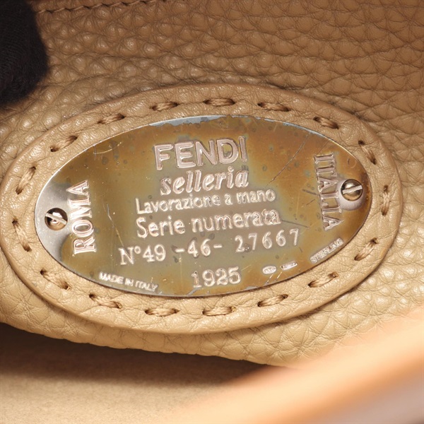 フェンディ(FENDI)フェンディ ピーカブー レギュラー 2WAY