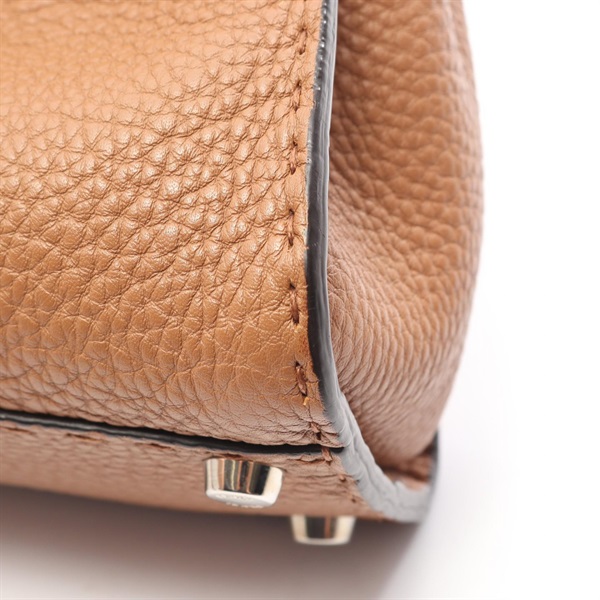フェンディ(FENDI)フェンディ ピーカブー レギュラー 2WAY