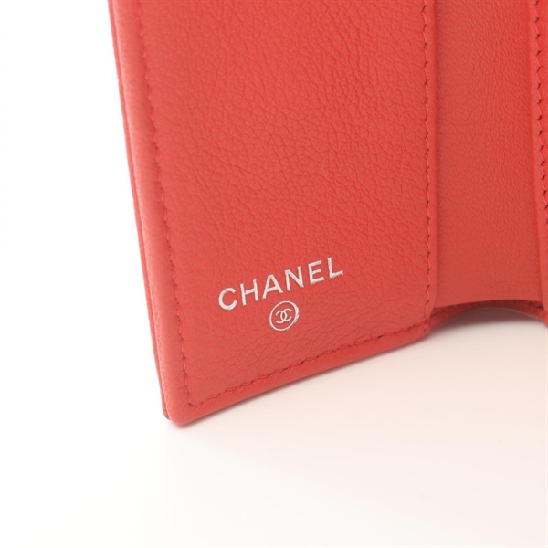 CHANEL （ラッキーシンボル） オレンジ色 エナメルレザー 長財布