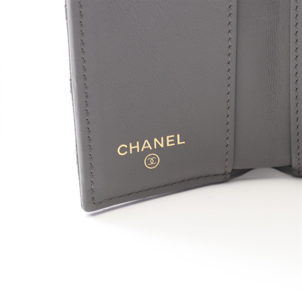 シャネル　財布 シャネル(CHANEL)シャネル ボーイシャネル 三つ折り財布 財布