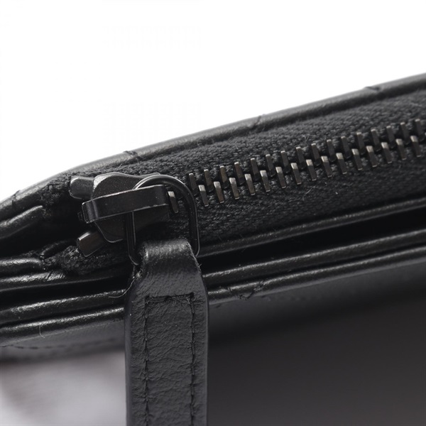 シャネル(CHANEL)シャネル マトラッセ ソーブラック 二つ折り長財布  