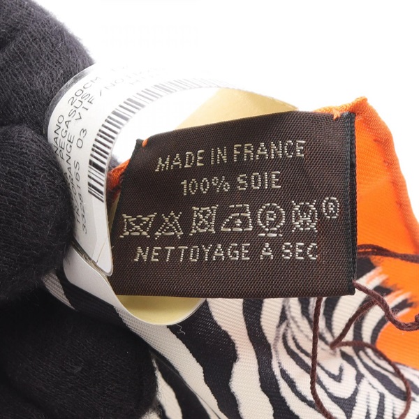 エルメス(HERMES)エルメス カレ20 ナノカレ ZEBRA PEGASUS スカーフ