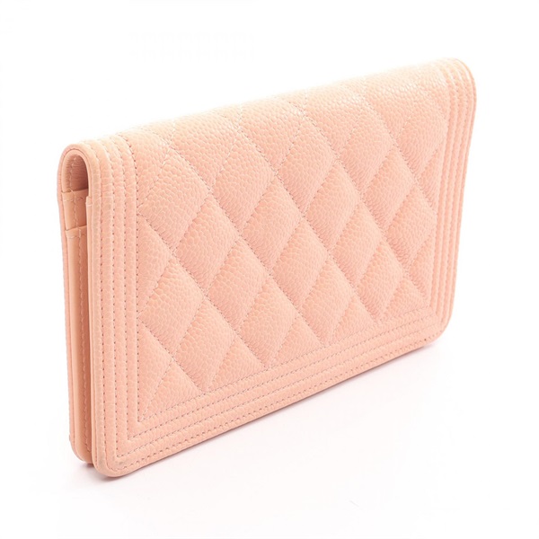 シャネル(CHANEL)シャネル ボーイシャネル マトラッセ 二つ折り長財布