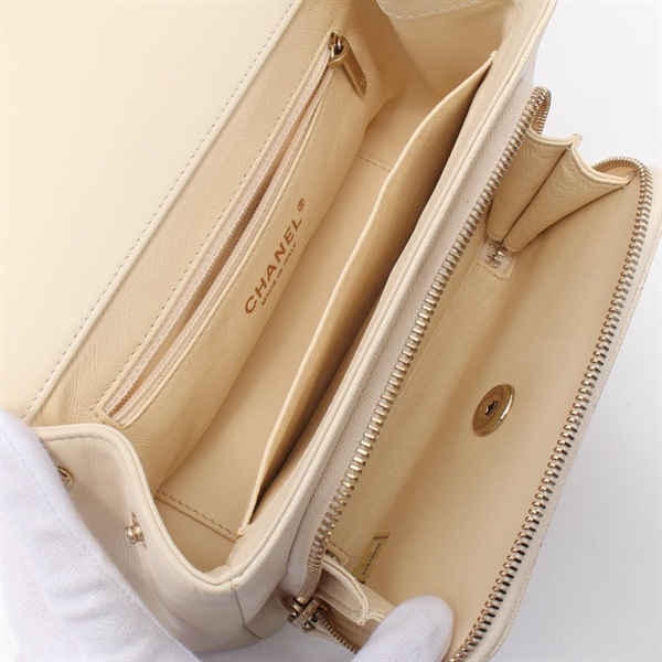 CHANEL シャネル ビジネスアフィニティ フラップバッグ ホワイト CHANEL シャネル ビジネスアフィニティ フラップバッグ ホワイト