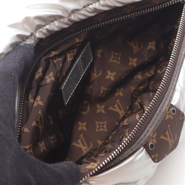 ルイ・ヴィトン(LOUIS VUITTON)ルイ・ヴィトン マキシ バムバッグ LV