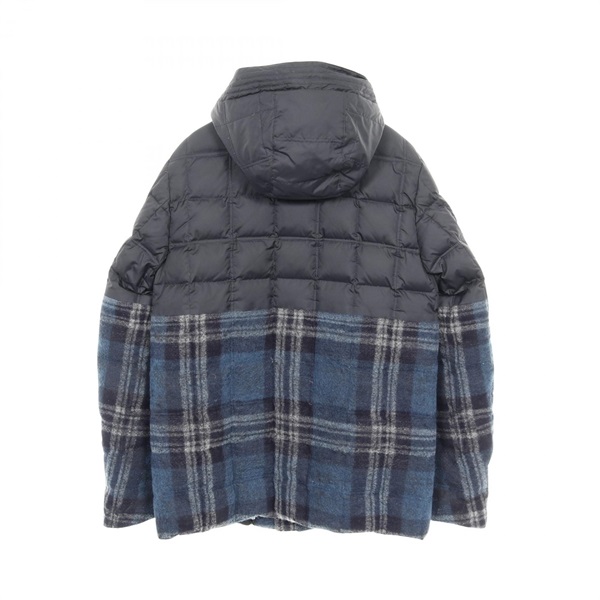 モンクレールガムブルー(MONCLER GAMME BLEU)モンクレールガムブルー