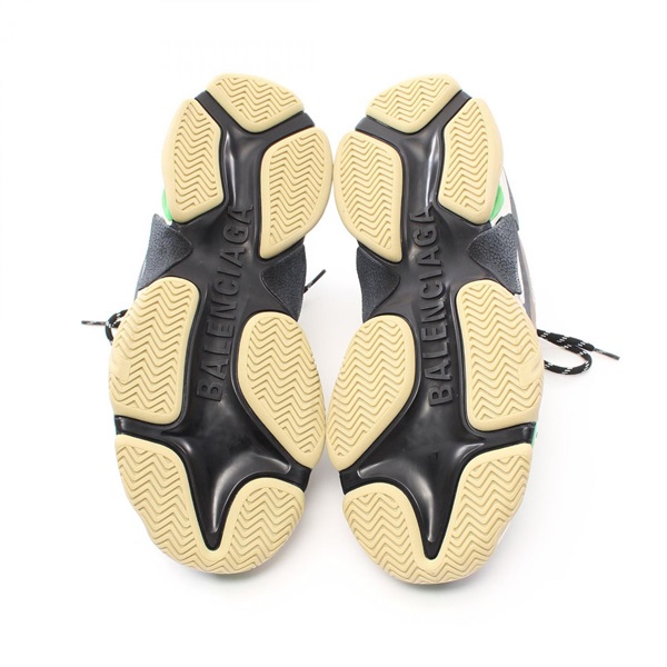バレンシアガ(BALENCIAGA)バレンシアガ Triple S トリプルS スニーカー