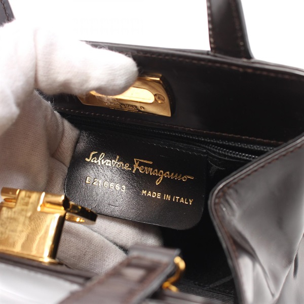 未使用級★Salvatore Ferragamo★ガンチーニ ボディバッグ 黒金 ダブル・ガンチーニ クロスボディバッグ(XS) - ウィメンズ | Ferragamo
