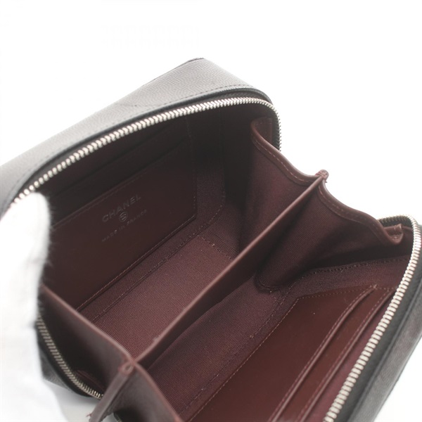 シャネル(CHANEL)シャネル マトラッセ ミニカメラバッグ