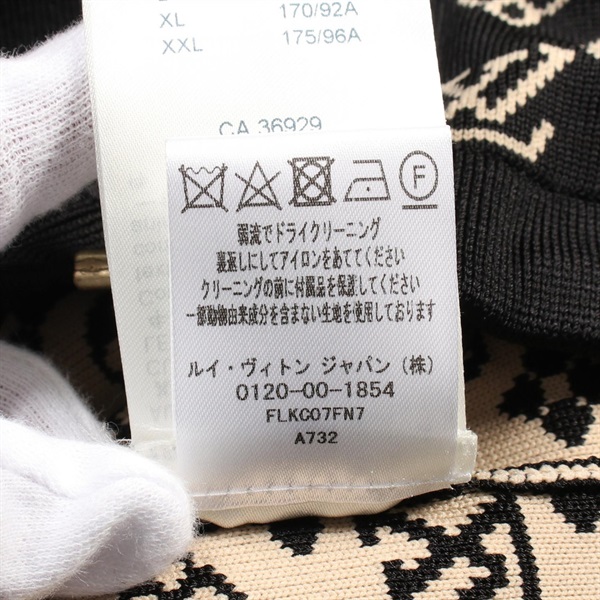 Louis Vuitton シルククッション ☆レア品☆ 店舗限定品 800000115874000-4_1200x.jpg?v=