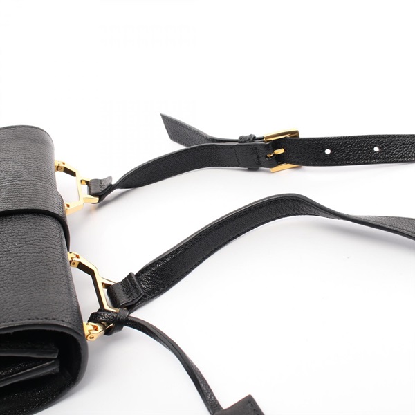 ミュウ ミュウ(Miu Miu)ミュウ ミュウ マドラス ショルダーバッグ