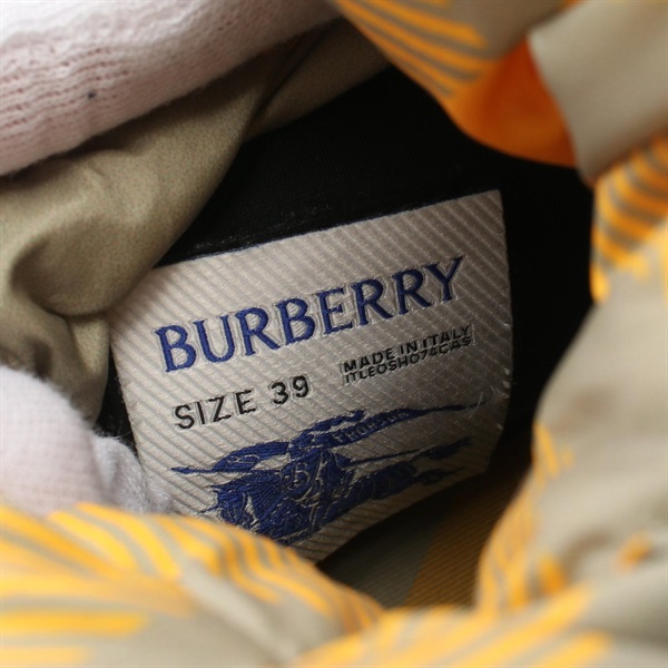 バーバリー(BURBERRY)バーバリー Check Pillow Boot ブーツ 靴 メンズ