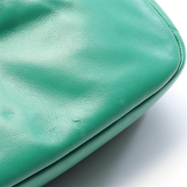 プラダ(PRADA)プラダ Re-Edition 2005 チェーンショルダーバッグ