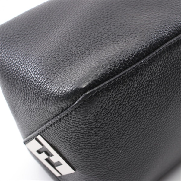 フェンディ(FENDI)フェンディ セカンドバッグ クラッチバッグ