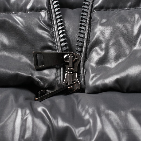 モンクレール(MONCLER)モンクレール AUTHIE ダウンジャケット 衣料品