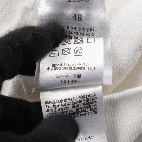 マルジェラ トップス 刺繍ロゴデザイン Maison Margiela メゾン マルジェラ - Embroidered Logo T-shirt | HBX