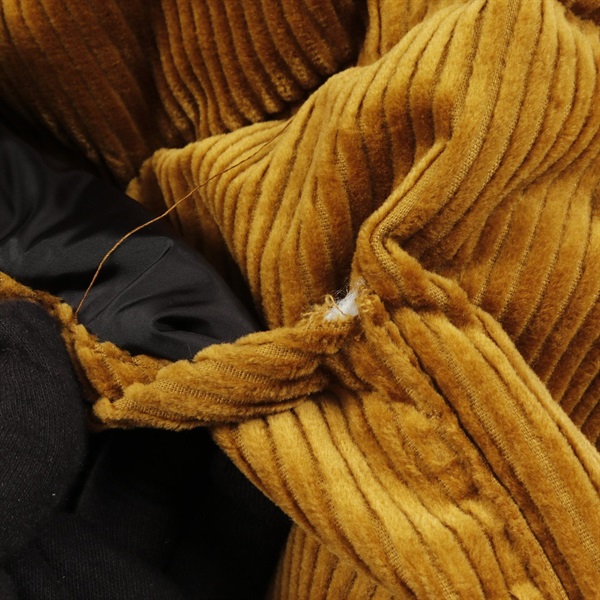 【新品タグ】PRADA ブラウン ダウンベスト 38 新品タグ】PRADA ブラウン ダウンベスト 38