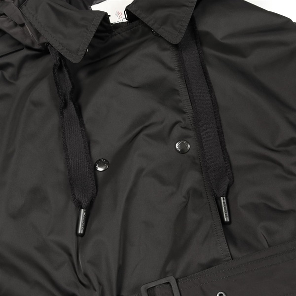 モンクレール(MONCLER)モンクレール AUMAR ダウンジャケット 衣料品