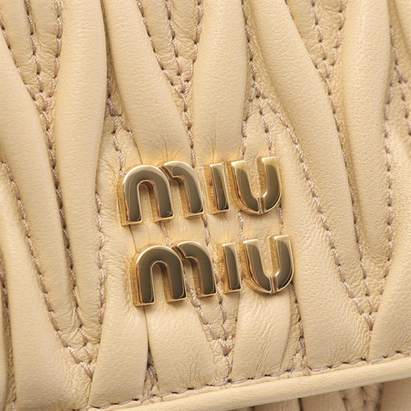 ミュウ ミュウ(Miu Miu)ミュウ ミュウ MATELASSE'MIU マテラッセ 三