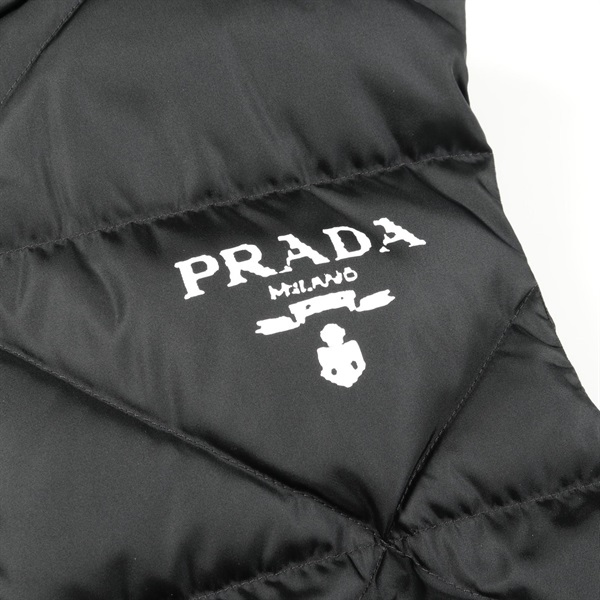 プラダ(PRADA)プラダ Re-Nylon ダウンベスト 衣料品 アウター メンズ