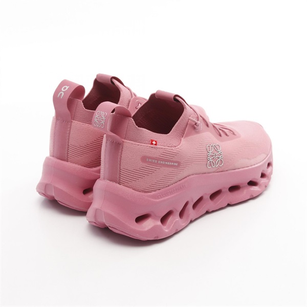 ロエベ(LOEWE)ロエベ LOEWE × on クラウドティルト スニーカー 靴