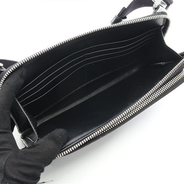 プラダ(PRADA)プラダ Re-Nylon ウエストバッグ ボディバッグ バッグ