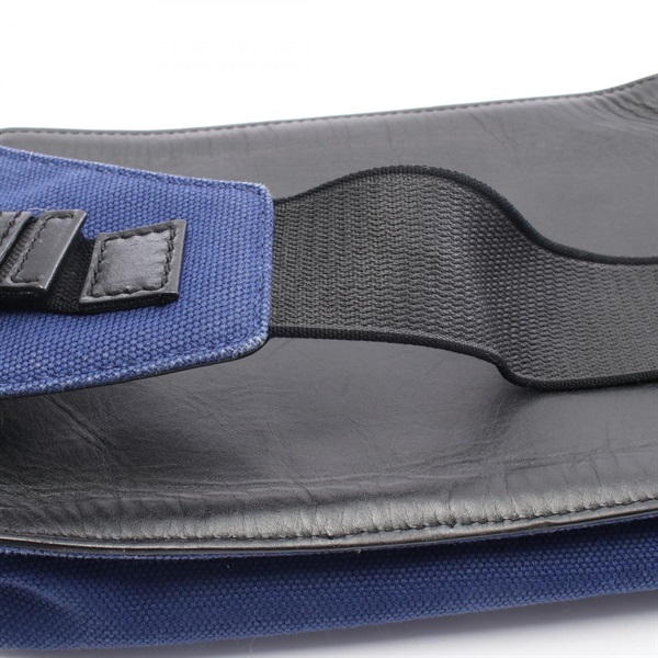 バレンシアガ(BALENCIAGA)バレンシアガ ベルトバッグ ウエストバッグ