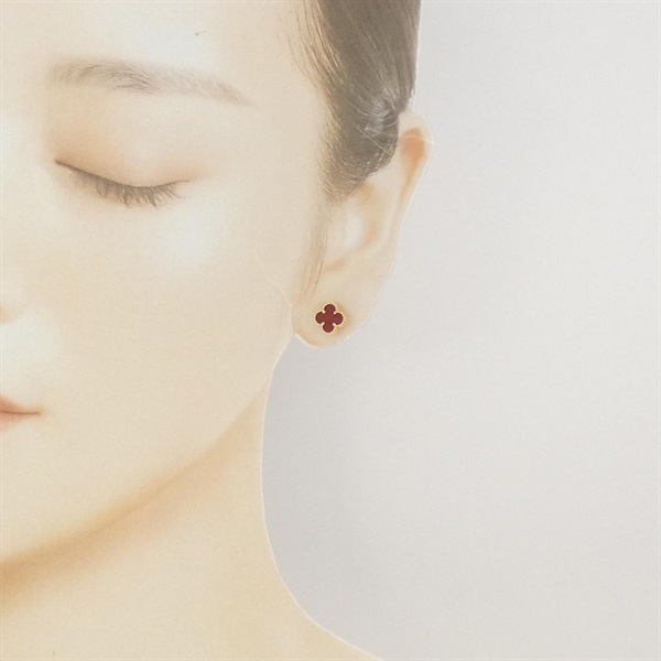 Van Cleef & Arpels スゥィートアルハンブラピアス 大人気♡ヴァンクリ スウィートアルハンブラ ピアス Van (Van Cleef