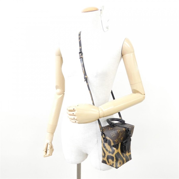 ルイ・ヴィトン(LOUIS VUITTON)ルイヴィトン モノグラム レオパード 