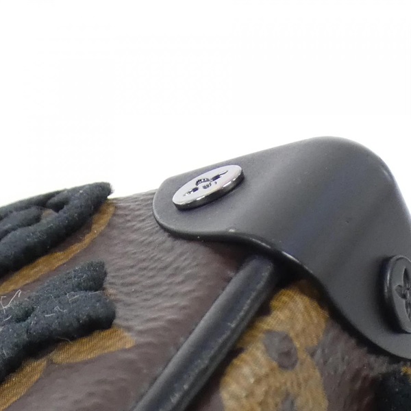 ルイ・ヴィトン(LOUIS VUITTON)ルイヴィトン モノグラム タフタージュ