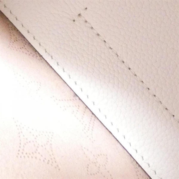 マヒナ ヒナPM M57858 ピンクxホワイト RFID反応あり　ポーチ付 マヒナ ヒナPM M57858 ピンクxホワイト RFID反応あり ポーチ付